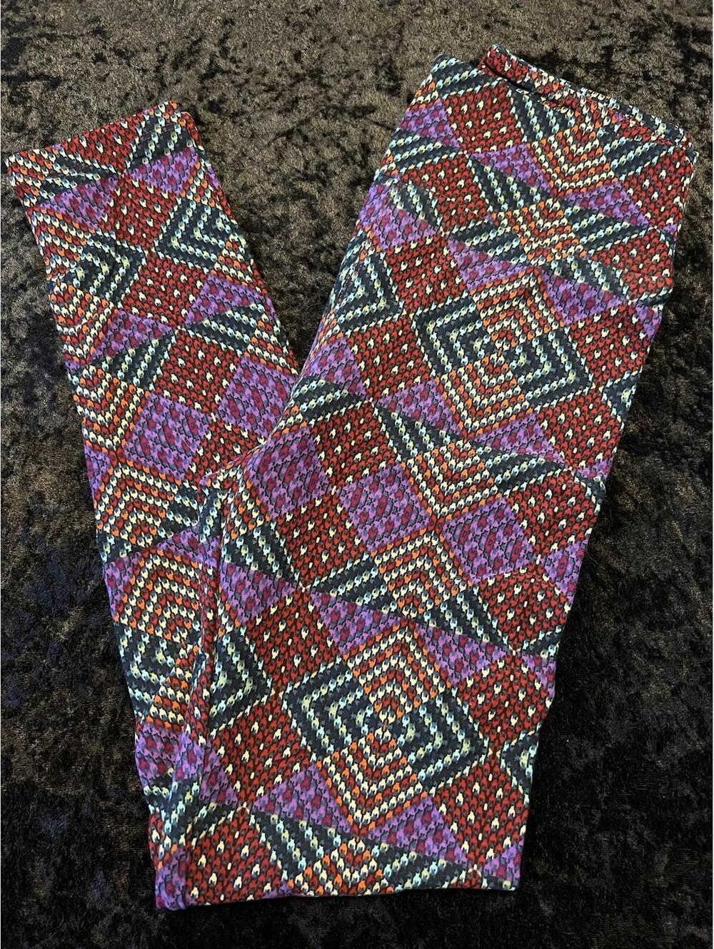 LuLaRoe Leggings One Size OS Purple Red Blue Triangle Print High Rise Soft NWOT